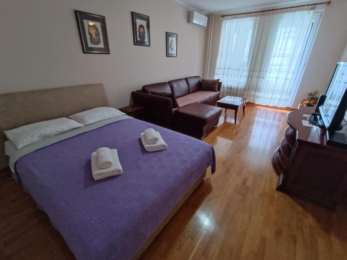 Apartments Belville Lux Belgrade Room photo